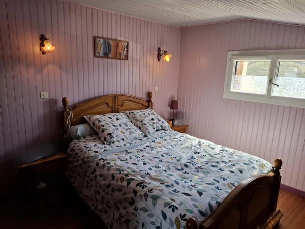 Maison à vendre - LEZOUX (63190) - 137 m² - 4 chambres - 252 000 euros