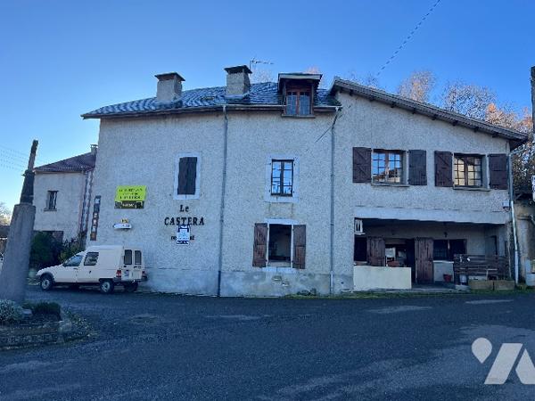 Cession d'un Hôtel/restaurant de 554 m² (8 chambres) avec appartement de 116 m² dans les Pyrénées.