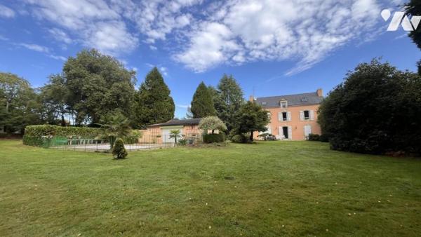 LANGUIDIC : EXCEPTIONNEL: Maison au coeur d'un parc arboré