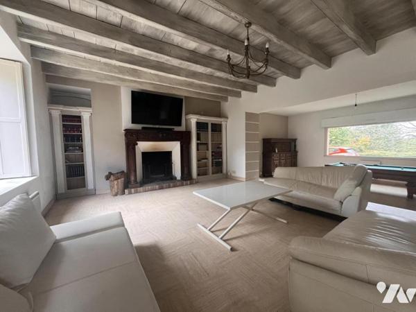 LANGUIDIC : EXCEPTIONNEL: Maison au coeur d'un parc arboré