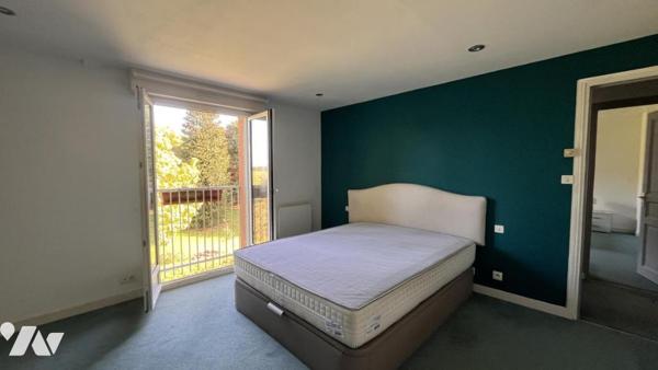 LANGUIDIC : EXCEPTIONNEL: Maison au coeur d'un parc arboré