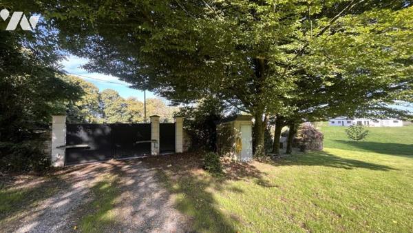 LANGUIDIC : EXCEPTIONNEL: Maison au coeur d'un parc arboré