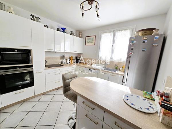 Maison à RAMBOUILLET, 78120 - 6 pièces 148m²