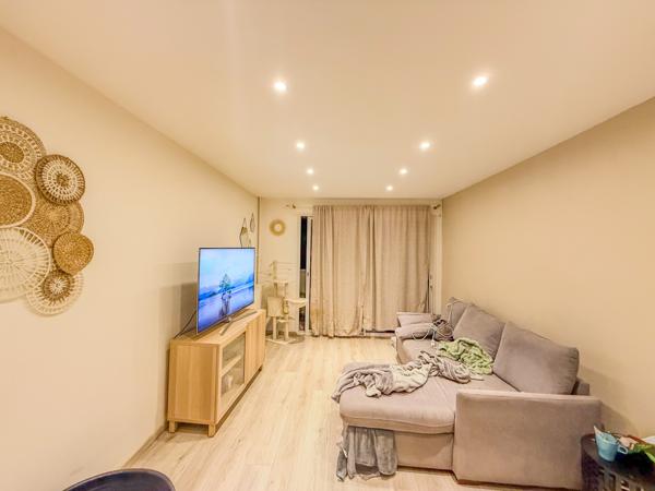 Lormont (33310) APPARTEMENT T3 MEUBLEE - 2 CHAMBRES - 2 LOGGIAS