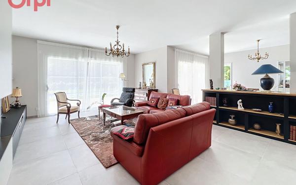 Maison à vendre    5 pièces •  Talmont-Saint-Hilaire