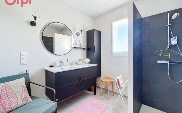 Maison à vendre    5 pièces •  Talmont-Saint-Hilaire