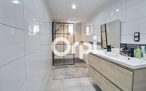 Maison à vendre    4 pièces •  Bouxwiller