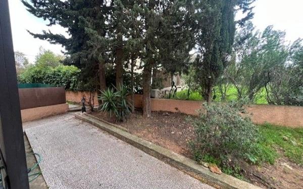 Appartement à vendre    1 pièce • 16,22 m2 Bandol