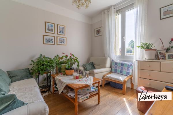 Appartement 3 pièces avec jardin privatif de 151 m² - cave et parking - Trappes