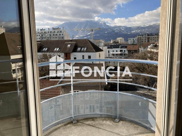 Location Studio meublé 18 m² - 31 AVENUE JEAN PERROT Grenoble 38000
