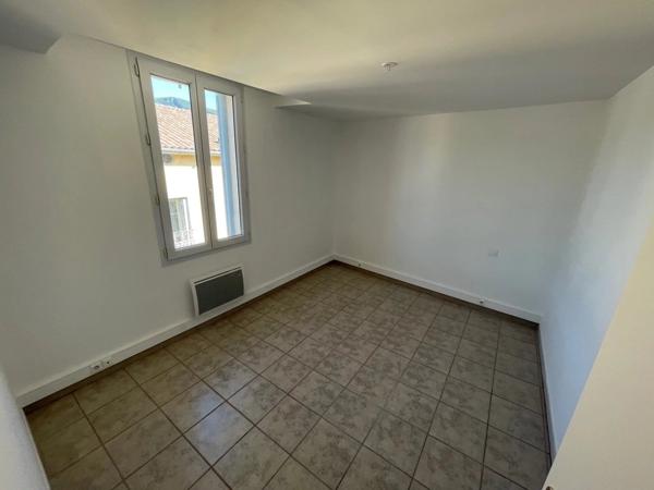 Location Appartement 2 pièces 49 m2 à Lodève