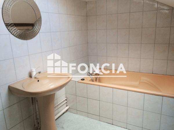 Location Appartement 2 pièces 46.42 m² - 70 RUE HERMITE Nancy 54000