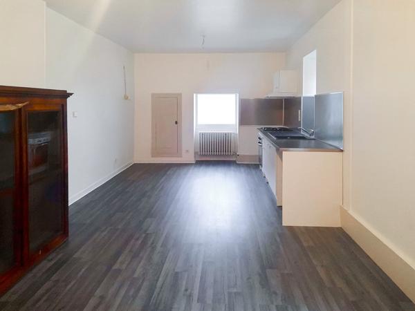 Immeuble 6 pièces - 174 m²