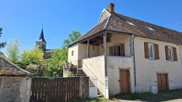 MAISON DE VILLAGE ET SON JARDIN