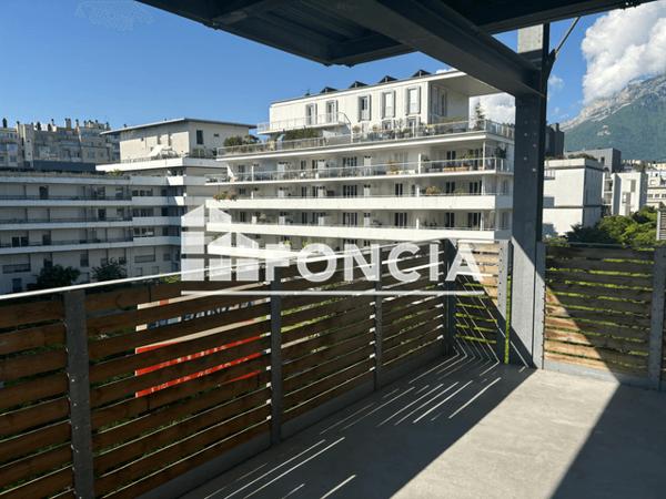 Location Appartement 2 pièces 47.84 m² - 30 ALLEE HENRI FRENAY Grenoble 38000