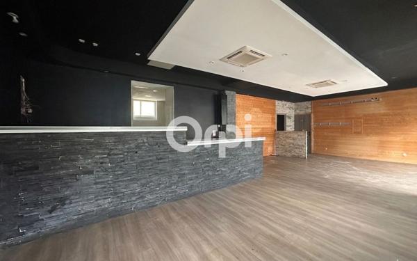 Immeuble à vendre    8 pièces • 233 m2 Douai