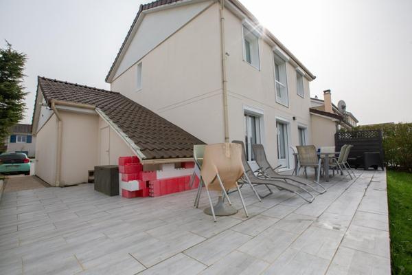 SUPERBE MAISON FAMILIALE