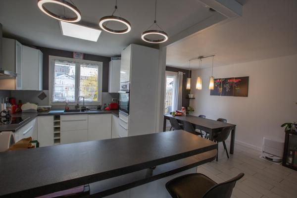 SUPERBE MAISON FAMILIALE