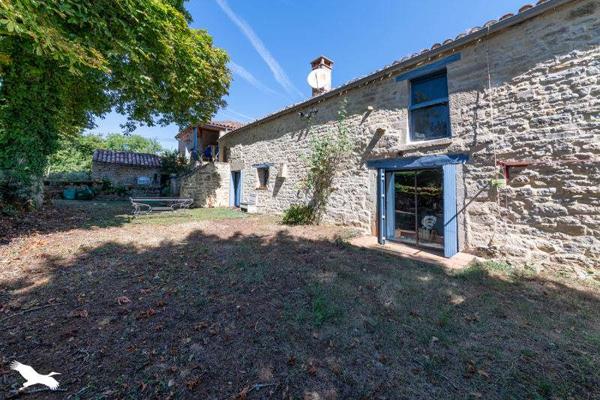 Maison à vendre 495 000 € Saint-Antonin-Noble-Val 10 p 260 m² DPE F