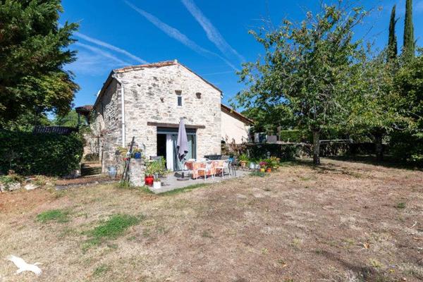 Maison à vendre 495 000 € Saint-Antonin-Noble-Val 10 p 260 m² DPE F