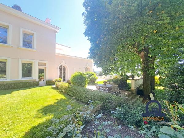 La Talaudière (42350) Château de 1844 entièrement rénové