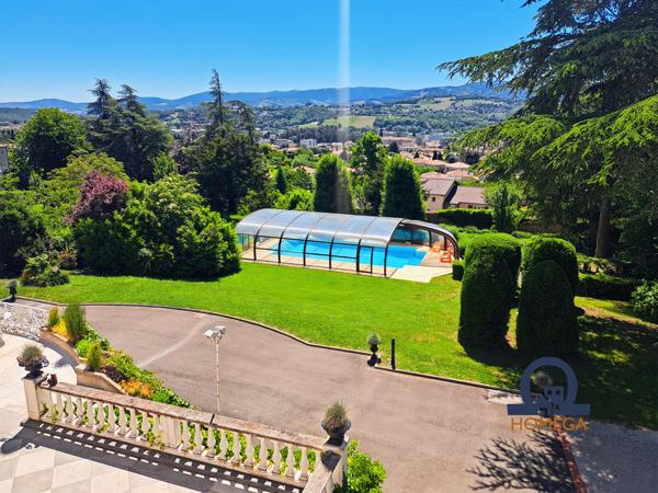 La Talaudière (42350) Château de 1844 entièrement rénové
