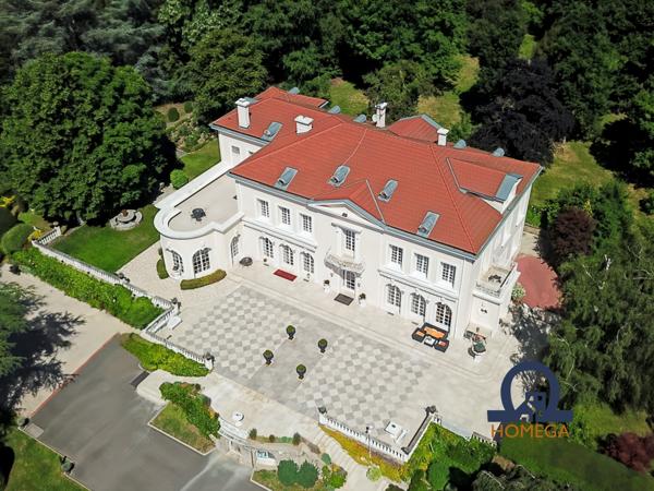 La Talaudière (42350) Château de 1844 entièrement rénové