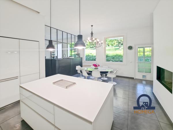 La Talaudière (42350) Château de 1844 entièrement rénové