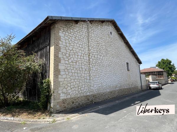 Grange de caractère avec dépendance provisoire – Fort potentiel d'aménagement