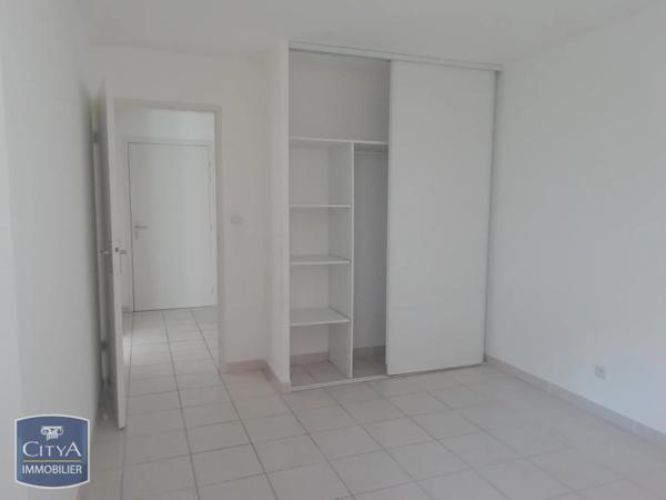 Appartement à louer 2 pièces 55.48m²