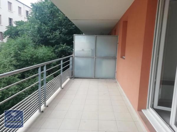 Appartement à louer 2 pièces 55.48m²