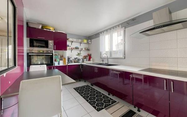 Maison à vendre    6 pièces •  Roissy-en-Brie