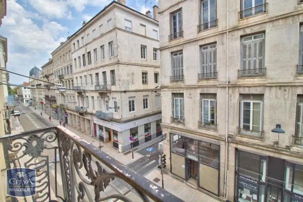 Appartement à louer 4 pièces 89.15m²