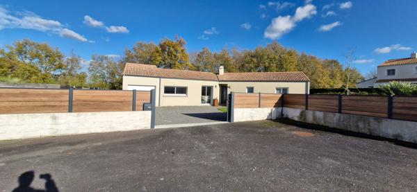 SAINT FLORENT DES BOIS Maison récente 4 chambres EXCLUSIVITE AMANDA