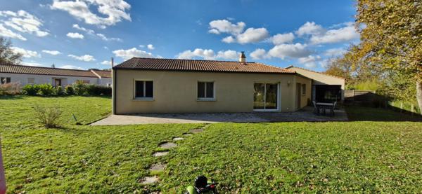 SAINT FLORENT DES BOIS Maison récente 4 chambres EXCLUSIVITE AMANDA