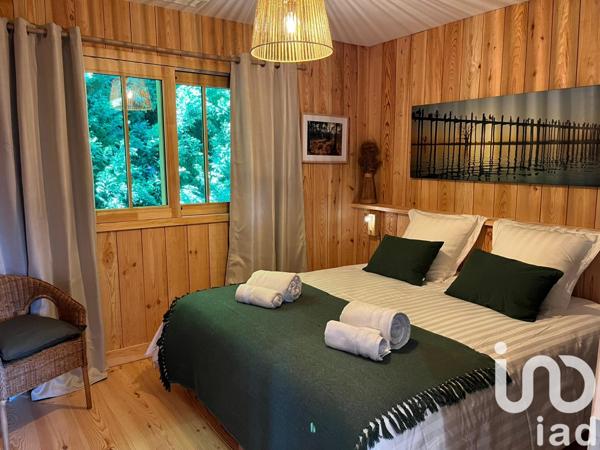 Maison à vendre 7 pièces 256 m² Saint-Julien-en-Born