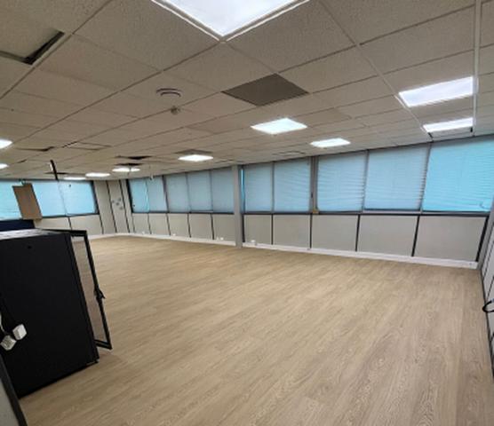 Bureaux à louer à Mérignac avec parking et fibre dans Parc Bagatelle