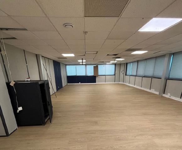 Bureaux à louer à Mérignac avec parking et fibre dans Parc Bagatelle