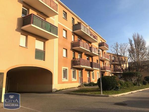 Appartement à louer 2 pièces 54m² Jonquières (84150)