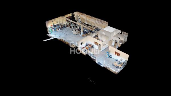 local commercial avec un appartement en étage