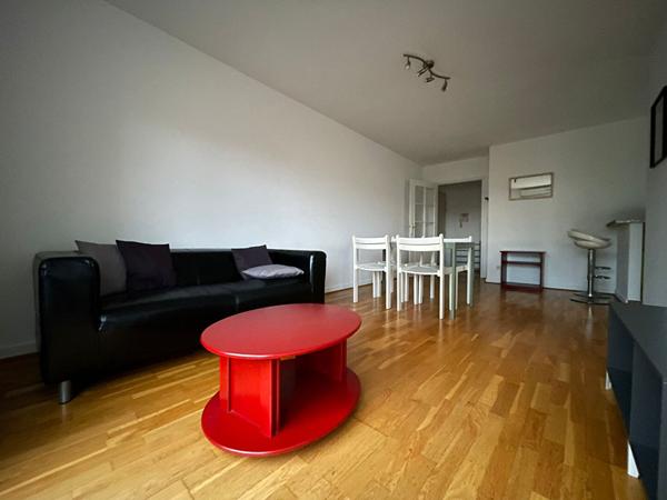 ORLEANS - Appartement 2  pièces de 45 m²  avec balcon - Barrière St-Marc MEUBLÉ