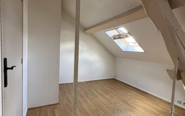 Appartement à vendre    2 pièces •  Corbeil-Essonnes