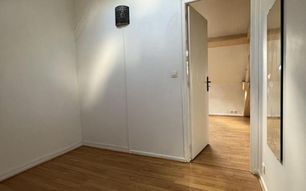 Appartement à vendre    2 pièces •  Corbeil-Essonnes