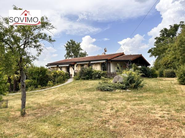 EN CAMPAGNE, DANS UN CADRE CHAMPÊTRE, MAISON FAMILIALE AVEC LOGEMENT INDÉPENDANT, VENDUE MEUBLÉE.