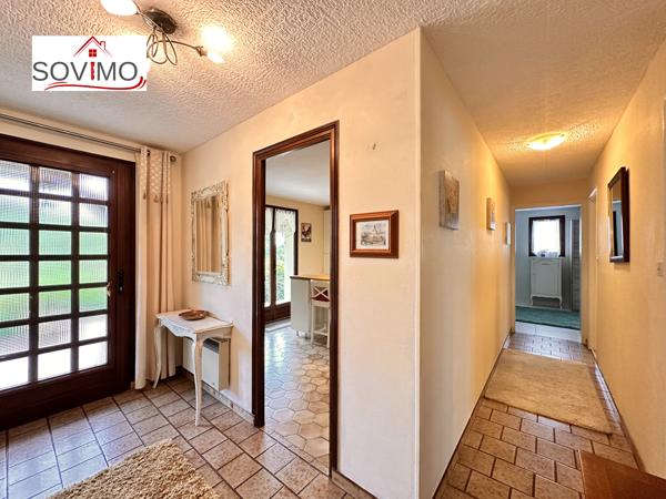 EN CAMPAGNE, DANS UN CADRE CHAMPÊTRE, MAISON FAMILIALE AVEC LOGEMENT INDÉPENDANT, VENDUE MEUBLÉE.