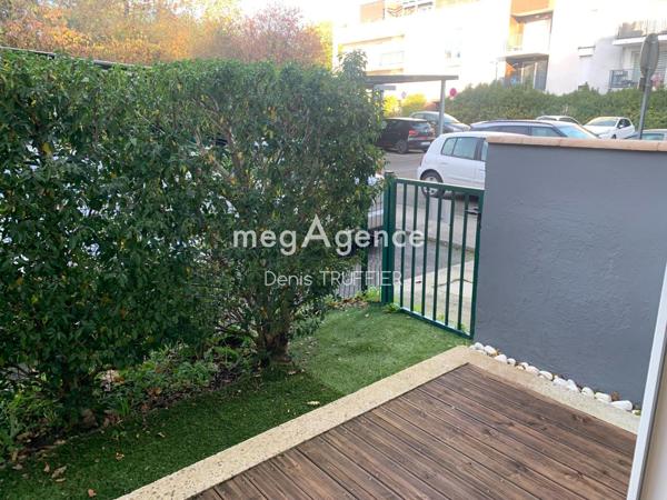 Appartement à CENON, 33150 - 2 pièces 44m²