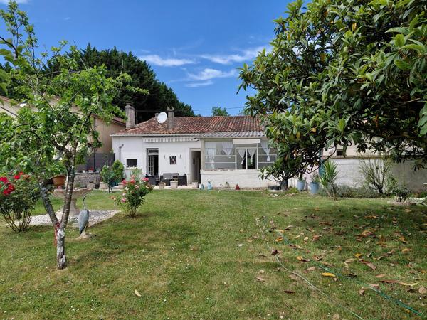 GRANDE MAISON AVEC JARDIN CENTRE MIRAMBEAU