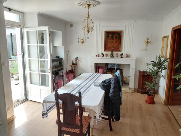GRANDE MAISON AVEC JARDIN CENTRE MIRAMBEAU
