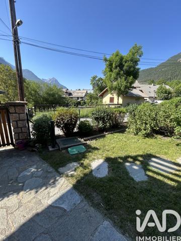 Appartement à vendre 4 pièces 69,48 m² Saint-Martin-de-Queyrières