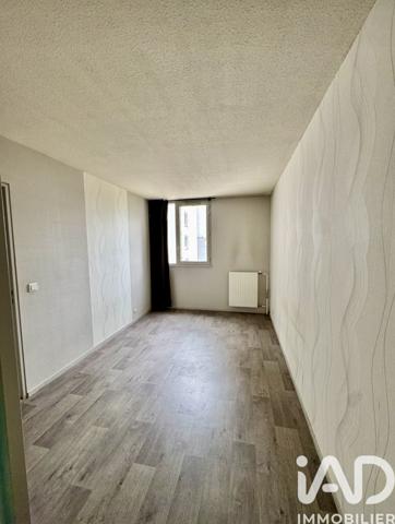 Appartement à vendre 5 pièces 101 m² Quincy-sous-Sénart